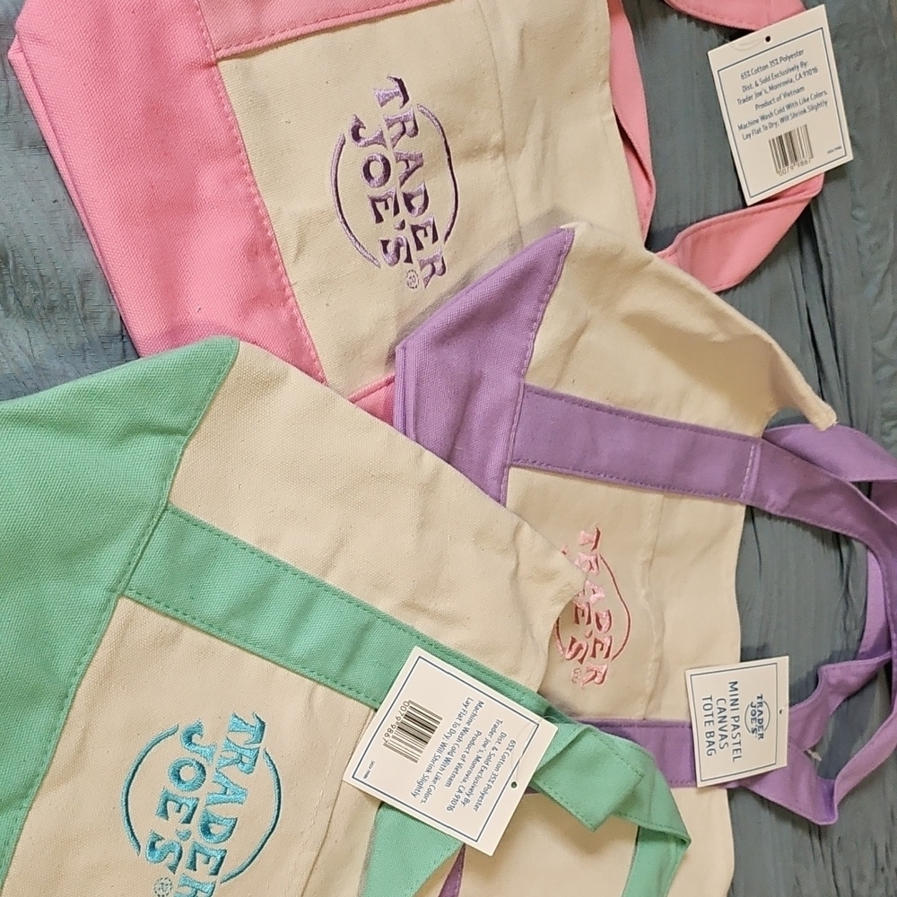 Trader Joe's Canvas Tote Bag Set